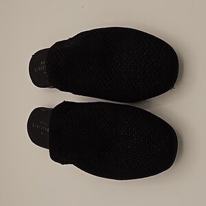New Directions Slide On black knit 7.5